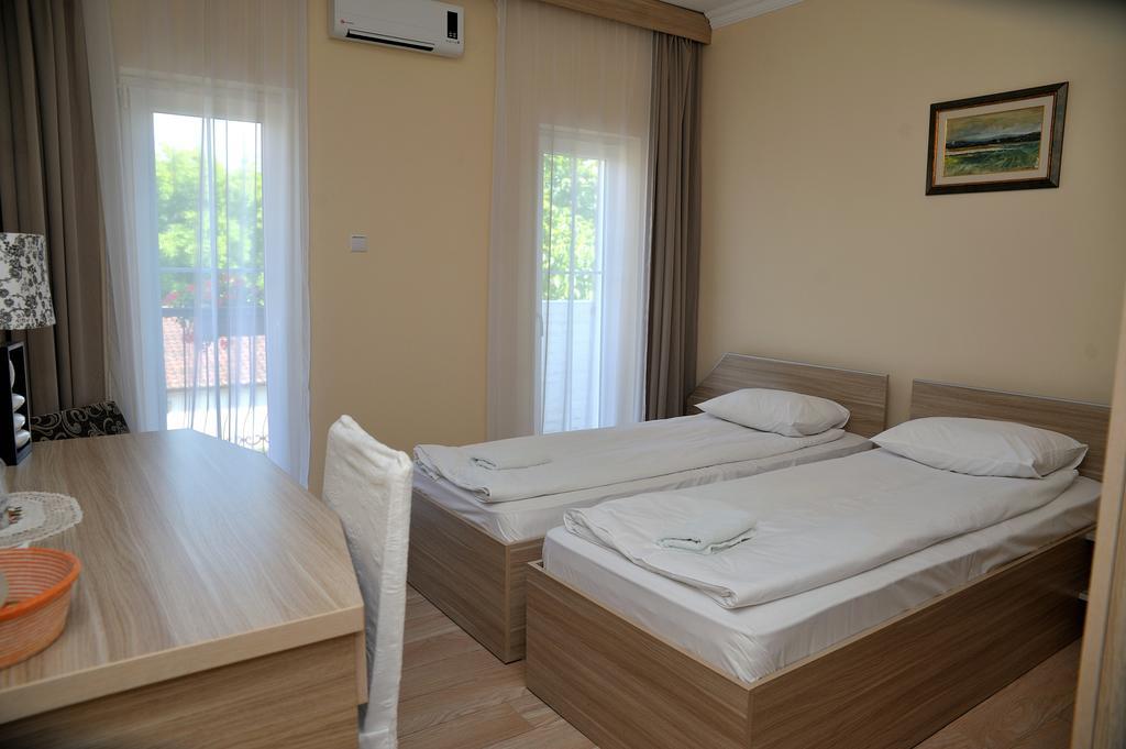 Villa Via Becej Luaran gambar